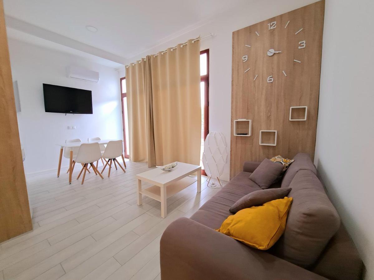 Barrosa Pista Apartment
